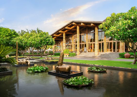 Hay Hay restaurant at Naman Retreat Da Nang bamboo design